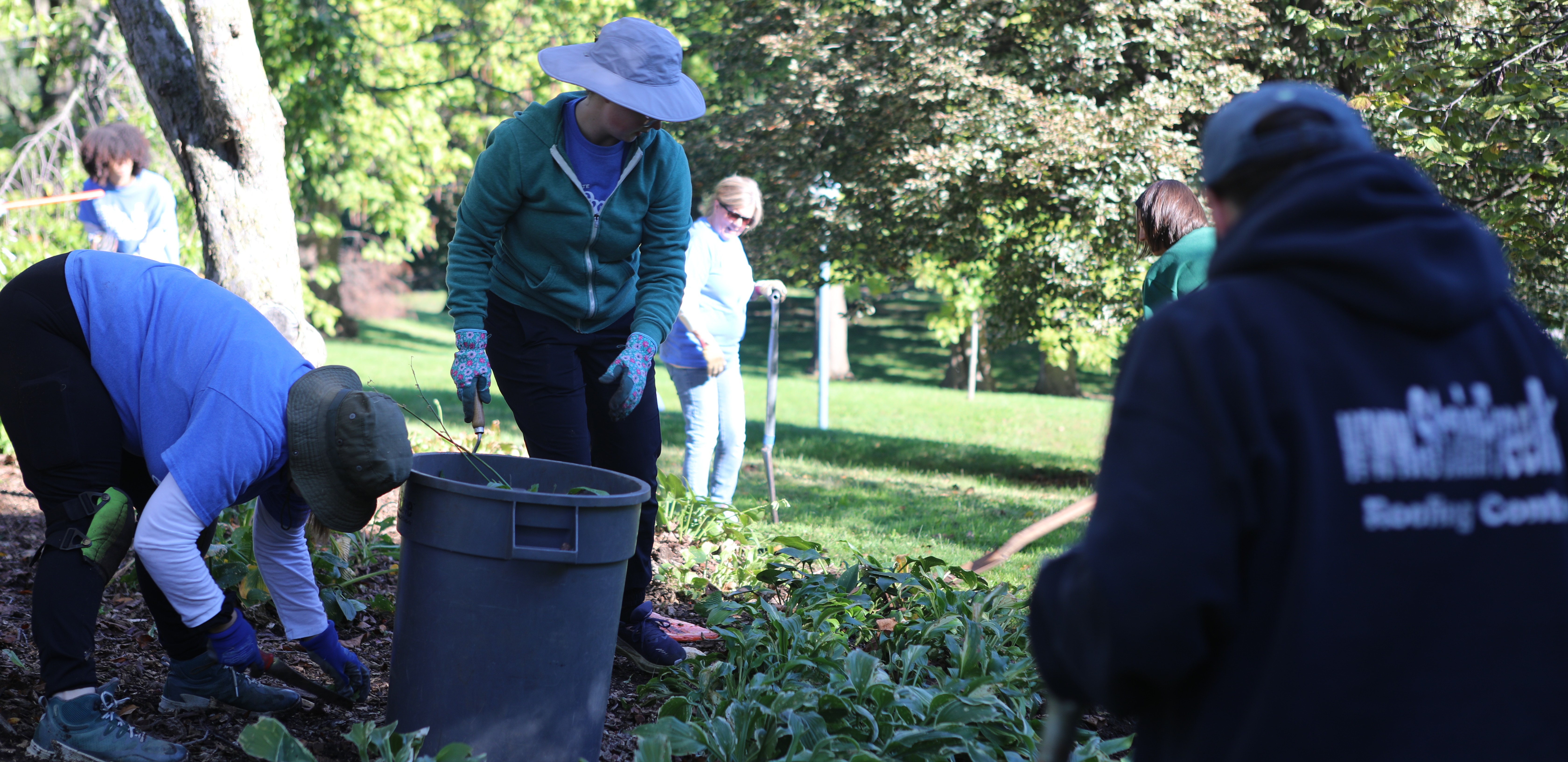 Students and staff from the Landscape Design & Management program volunteered at the Peace Garden at Franklin Park off East Broad Street. &nbsp;