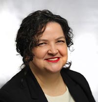 Rebecca's headshot