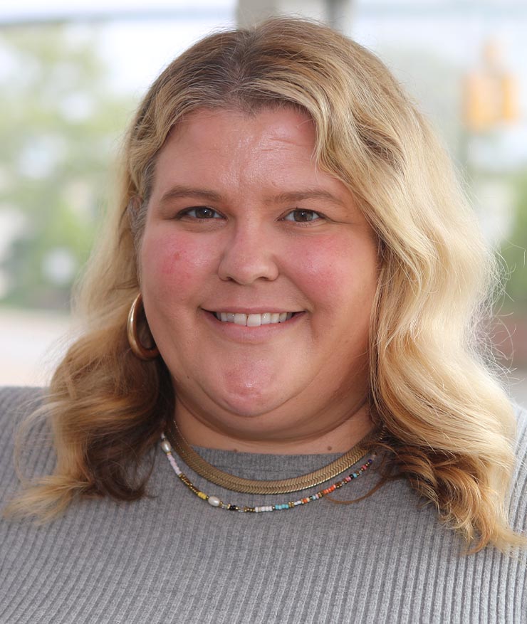 Headshot of Hannah