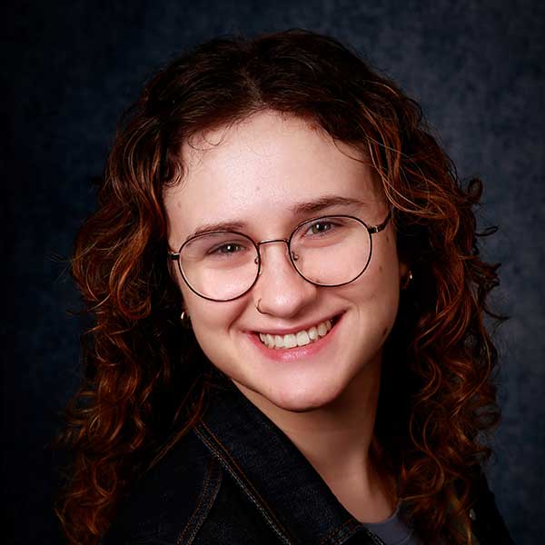 headshot of Hannah Tracey